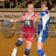 Hypo Niederoesterreich vs ZRK Buducnost Podgorica. Bild zeigt Tetyana Shynkarenko (Hypo) und Marija Jovanovic (Buducnost). Foto: GEPA pictures/ Walter Luger